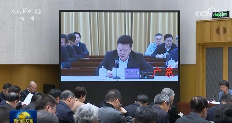  全国会议召开后，广东迅速响应；“百万英才”专列进京，广邀青年才俊南下发展。 教育招生