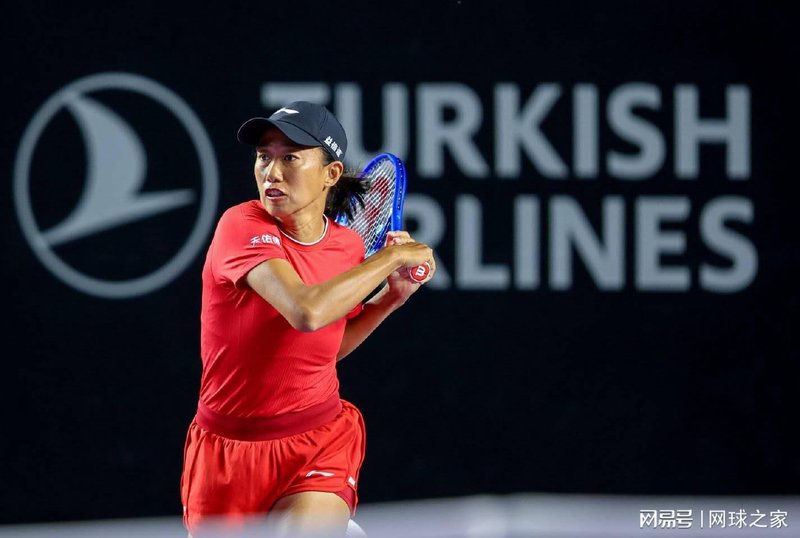  跨国航司服务黑洞：行李追踪工具揭秘与迟到后的无力感 新闻